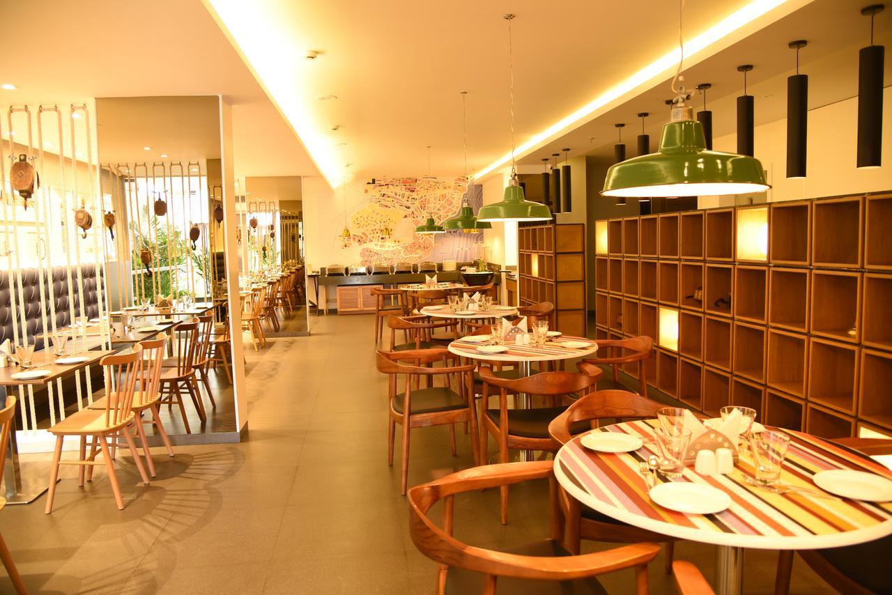 The Port Hotel Βιζαχαπατνάμ Εξωτερικό φωτογραφία
