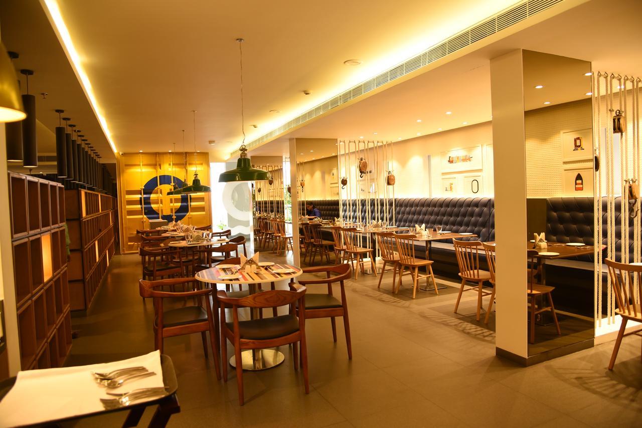 The Port Hotel Βιζαχαπατνάμ Εξωτερικό φωτογραφία